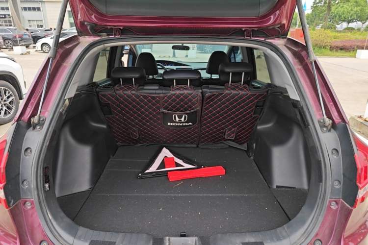 Used Honda Jade 2017 1.8L automatic Comfort version 5 seats Trunk