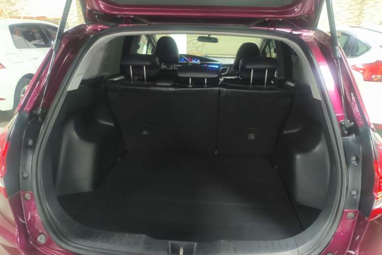 Used Honda Jade 2017 1.8L automatic Comfort version 5 seats Trunk