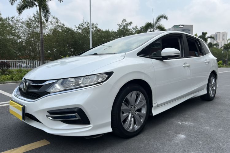 Ojetý Honda Jade 2017 1.8L automatic Comfort version 5 seats Guazi used car, China used car export, Used car for sale, Used  cars, Cheapest cars for sale