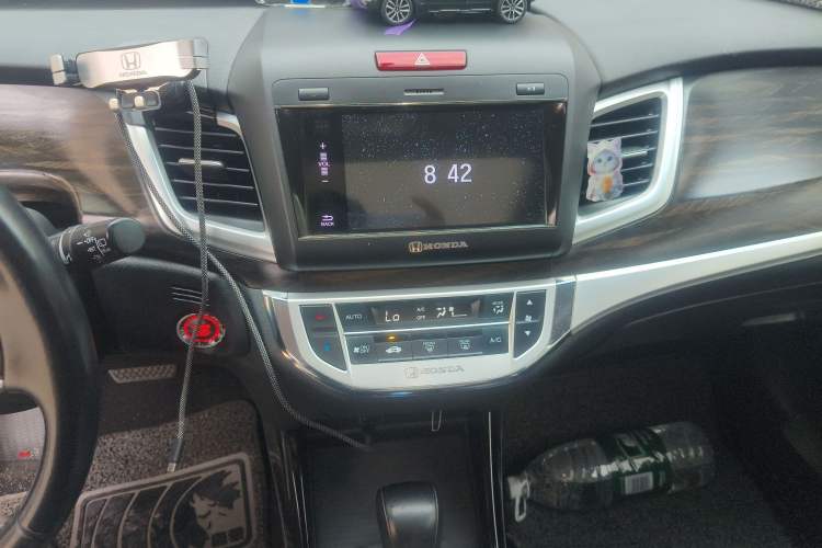 Used Honda Jade 2017 210 TURBO CVT Luxury Edition 5 Seats Audio And AC Panel