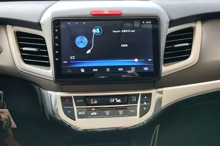 Used Honda Jade 2017 1.8L Automatic Classic Edition 5 seats Audio And AC Panel
