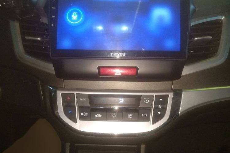 Used Honda Jade 2017 1.8L Automatic Classic Edition 5 seats Audio And AC Panel