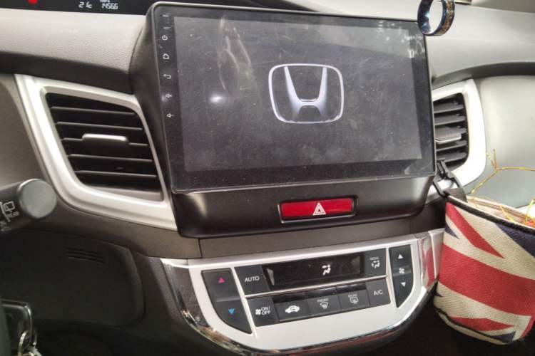 Used Honda Jade 2017 1.8L Automatic Classic Edition 5 seats Audio And AC Panel