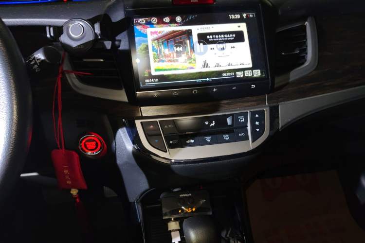 Used Honda Jade 2017 210TURBO CVT Fashion Edition 5-seater Audio And AC Panel