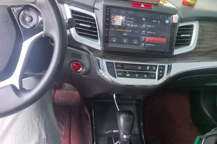 Used Honda Jade 2017 210TURBO CVT Fashion Edition 5-seater Audio And AC Panel
