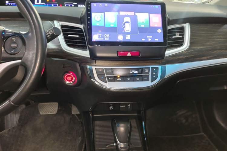Used Honda Jade 2017 210 TURBO CVT Luxury Edition 5 Seats Audio And AC Panel