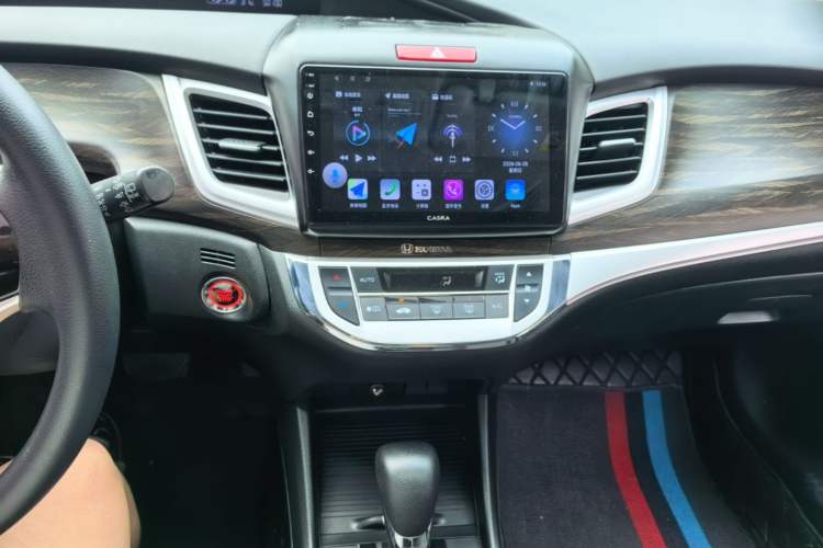 Used Honda Jade 2017 1.8L automatic Comfort version 5 seats Audio And AC Panel