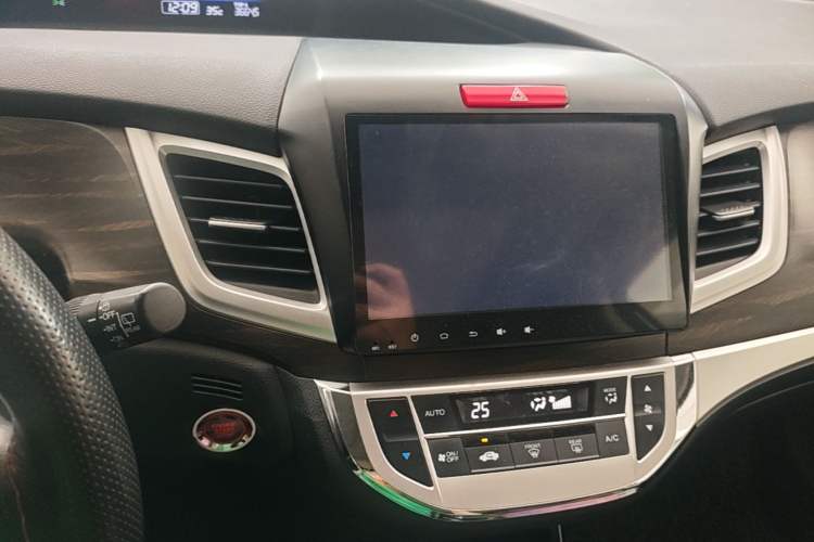 Used Honda Jade 2017 210TURBO CVT Fashion Edition 5-seater Audio And AC Panel