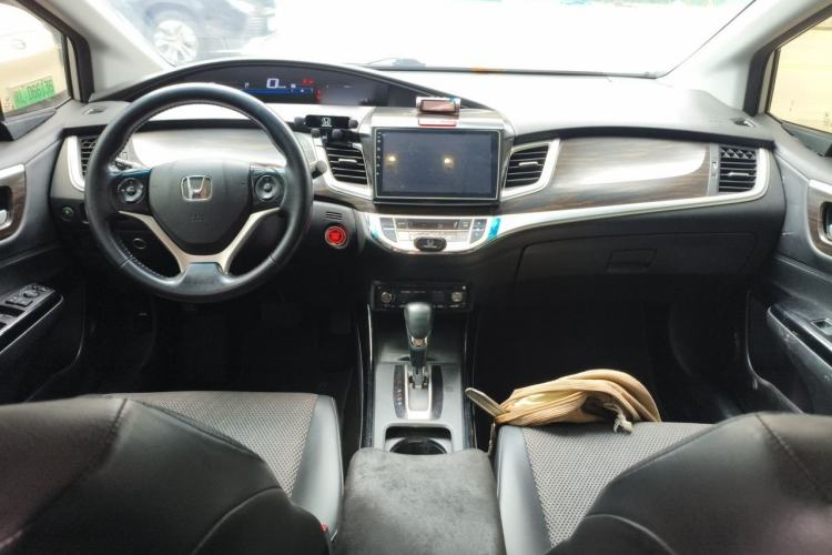 Used Honda Jade 2017 210TURBO CVT Fashion Edition 5-seater Center Console