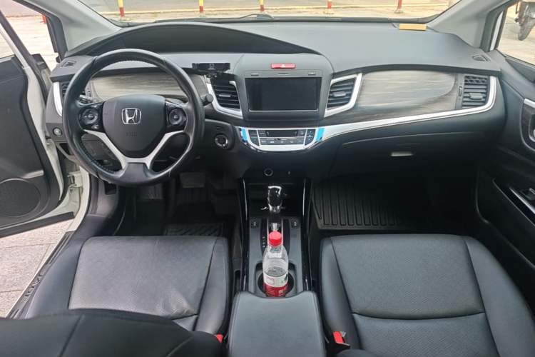 Used Honda Jade 2017 210 TURBO CVT Luxury Edition 5 Seats Center Console