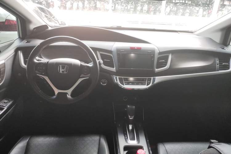 Used Honda Jade 2017 210 TURBO CVT Luxury Edition 5 Seats Center Console