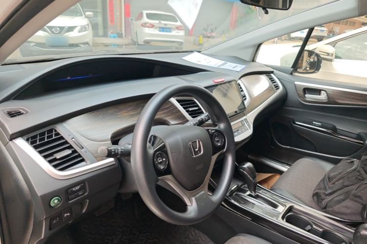 Used Honda Jade 2017 210TURBO CVT Fashion Edition 5-seater Center Console