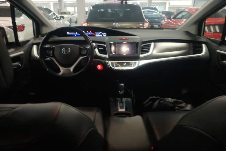 Used Honda Jade 2017 210 TURBO CVT Luxury Edition 5 Seats Center Console