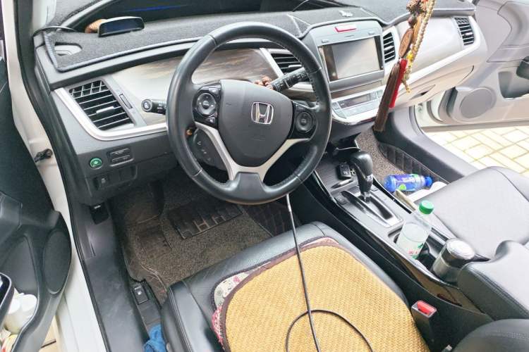 Used Honda Jade 2017 210 TURBO CVT Luxury Edition 5 Seats Center Console