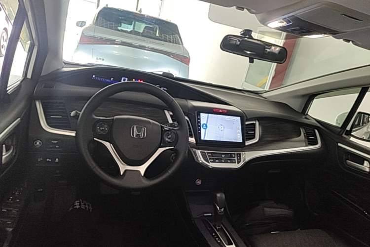Used Honda Jade 2017 210TURBO CVT Fashion Edition 5-seater Center Console