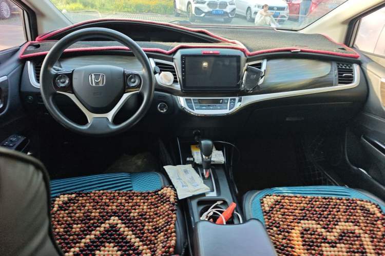 Used Honda Jade 2017 210TURBO CVT Fashion Edition 5-seater Center Console