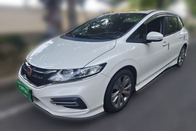 Used Honda Jade 2017 1.8L automatic Comfort version 5 seats