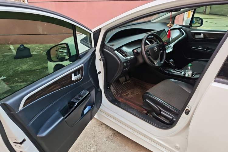 Used Honda Jade 2017 210TURBO CVT Fashion Edition 5-seater Driver Seat