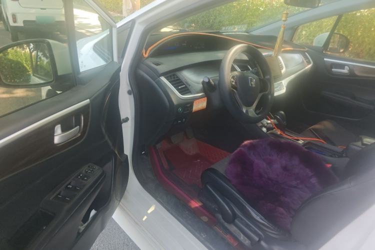 Used Honda Jade 2017 1.8L automatic Comfort version 5 seats Driver Seat