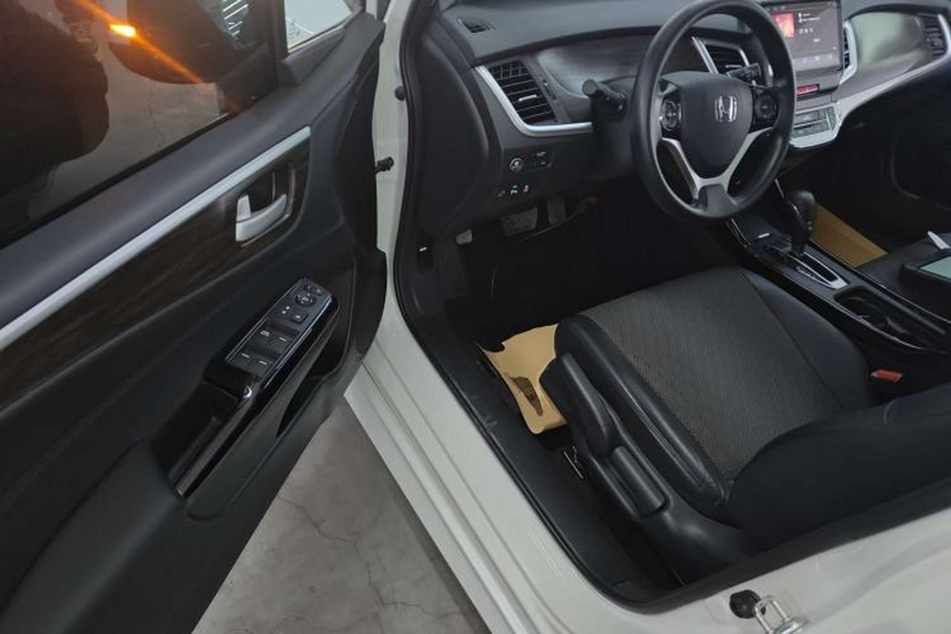 Used Honda Jade 2017 210TURBO CVT Fashion Edition 5-seater Driver Seat
