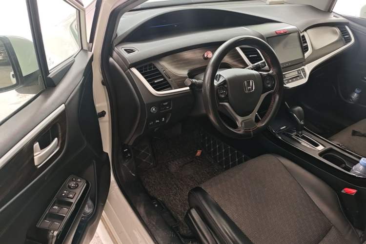 Used Honda Jade 2017 210TURBO CVT Fashion Edition 5-seater Driver Seat