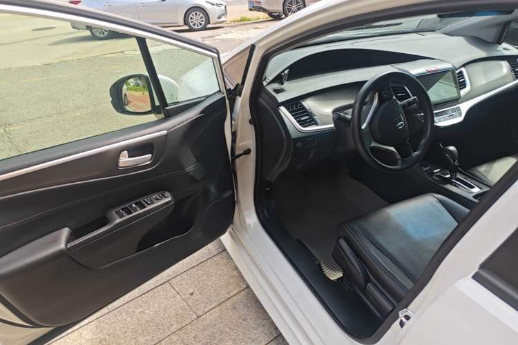 Used Honda Jade 2017 1.8L Automatic Classic Edition 5 seats Driver Seat