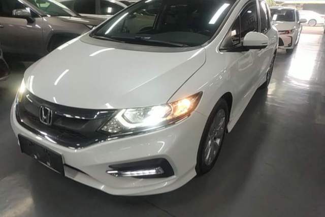 Used Honda Jade 2017 1.8L automatic Comfort version 5 seats