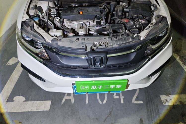 Used Honda Jade 2017 1.8L automatic Comfort version 5 seats Engine Bay