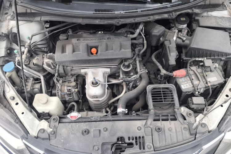 Used Honda Jade 2017 1.8L automatic Comfort version 5 seats Engine Bay
