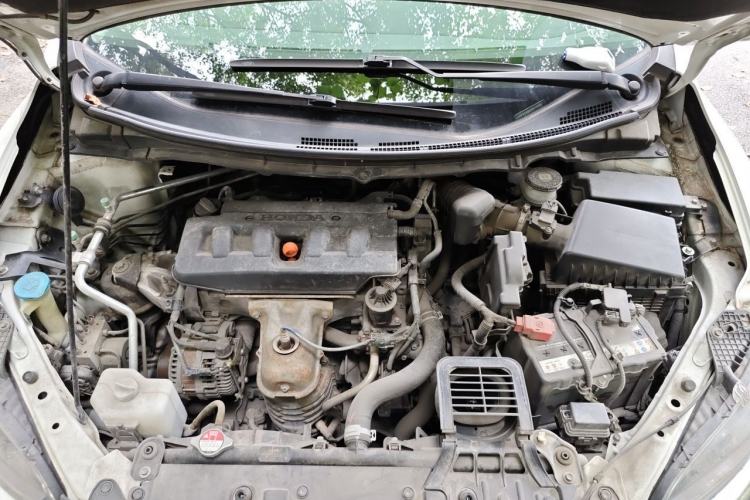 Used Honda Jade 2017 1.8L automatic Comfort version 5 seats Engine Bay