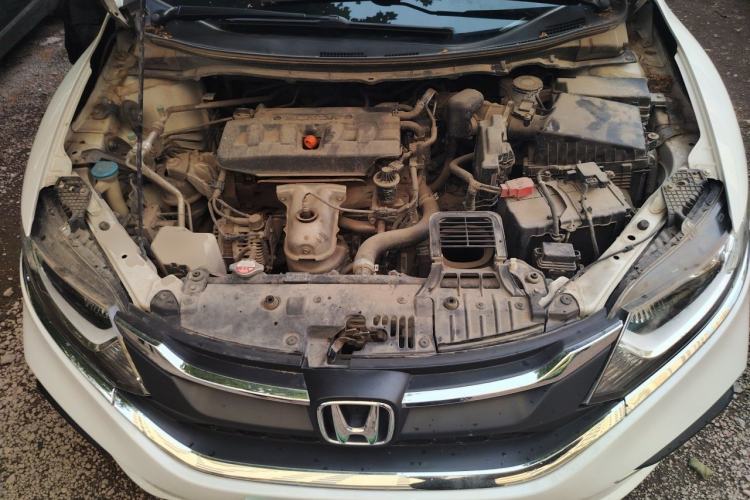 Used Honda Jade 2017 1.8L automatic Comfort version 5 seats Engine Bay