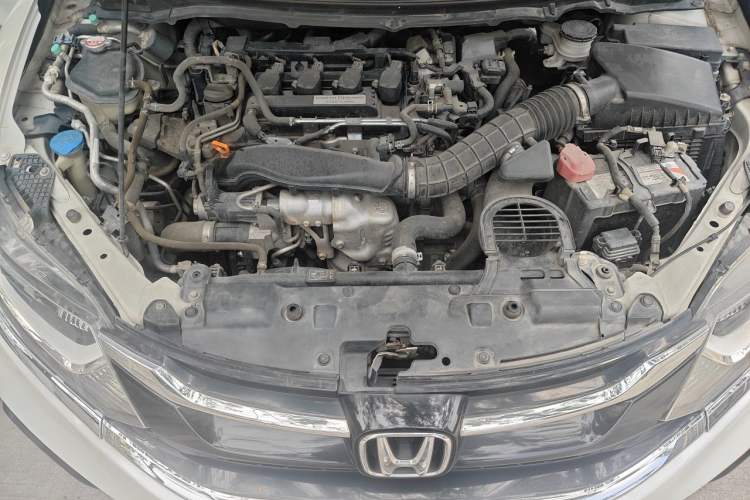 Used Honda Jade 2017 210TURBO CVT Fashion Edition 5-seater Engine Bay