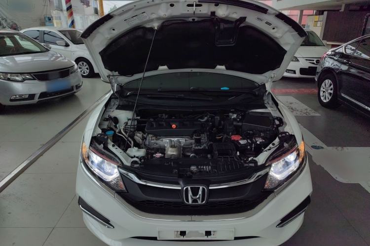 Used Honda Jade 2017 1.8L automatic Comfort version 5 seats Engine Bay