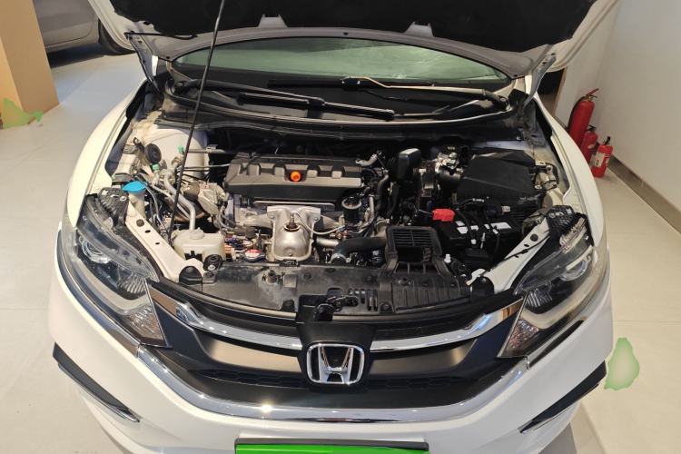 Used Honda Jade 2017 1.8L automatic Comfort version 5 seats Engine Bay