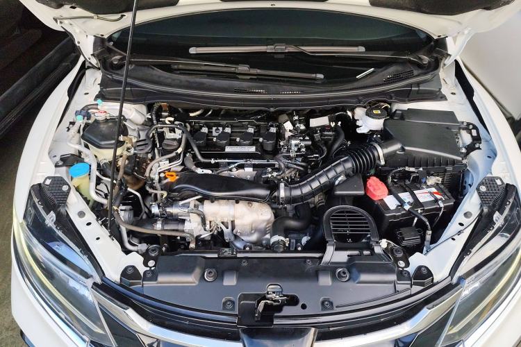 Used Honda Jade 2017 210 TURBO CVT Luxury Edition 5 Seats Engine Bay