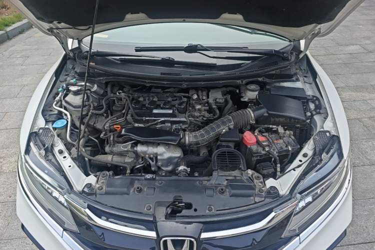 Used Honda Jade 2017 210 TURBO CVT Luxury Edition 5 Seats Engine Bay