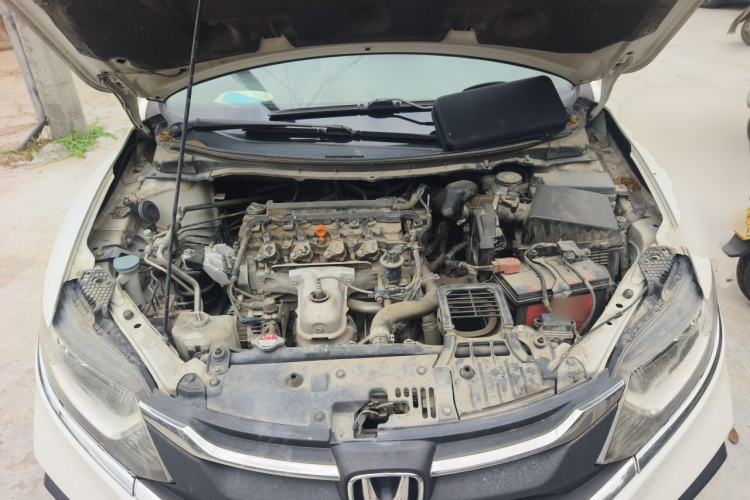 Used Honda Jade 2017 1.8L automatic Comfort version 5 seats Engine Bay
