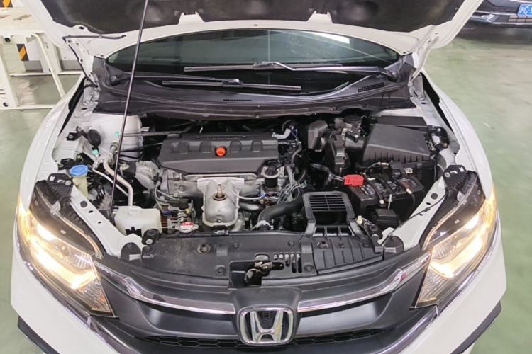 Used Honda Jade 2017 1.8L automatic Comfort version 5 seats Engine Bay