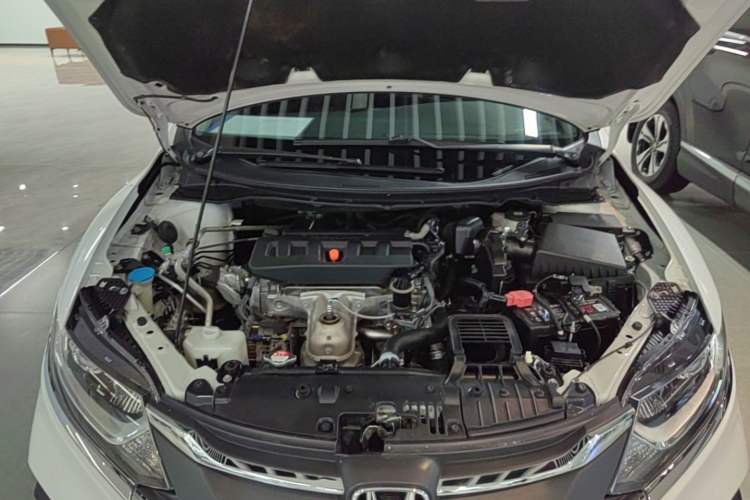 Used Honda Jade 2017 1.8L automatic Comfort version 5 seats Engine Bay