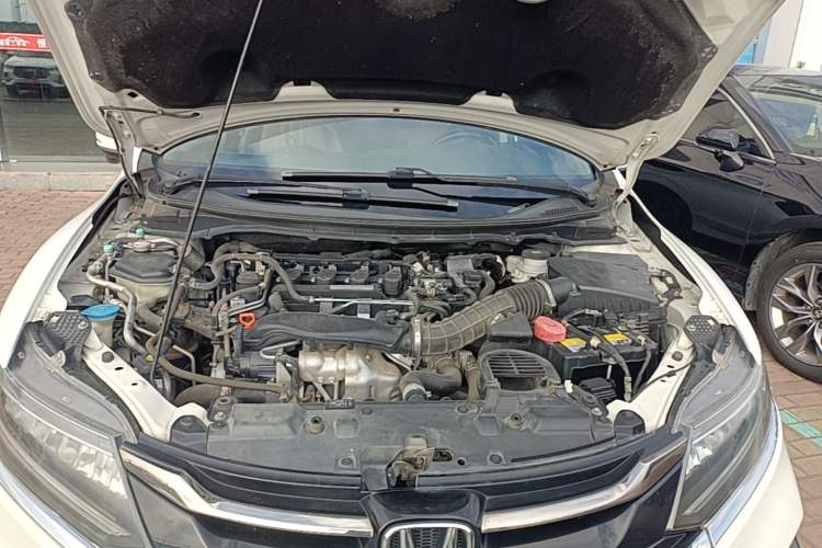 Used Honda Jade 2017 210 TURBO CVT Luxury Edition 5 Seats Engine Bay