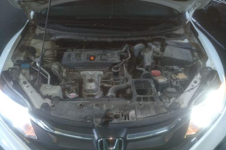 Used Honda Jade 2017 1.8L Automatic Classic Edition 5 seats Engine Bay