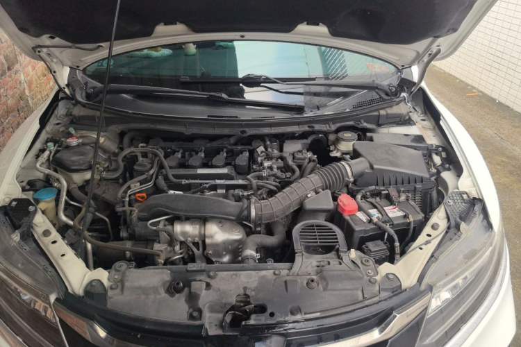 Used Honda Jade 2017 210 TURBO CVT Luxury Edition 5 Seats Engine Bay