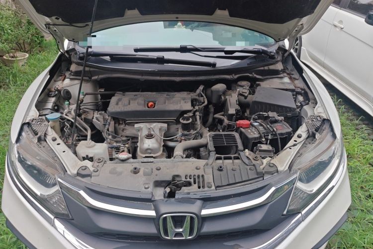 Used Honda Jade 2017 1.8L automatic Comfort version 5 seats Engine Bay