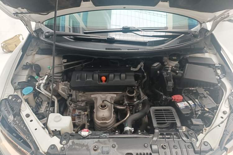 Used Honda Jade 2017 1.8L automatic Comfort version 5 seats Engine Bay