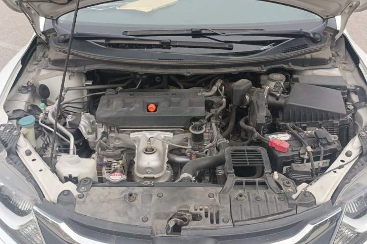 Used Honda Jade 2017 1.8L automatic Comfort version 5 seats Engine Bay