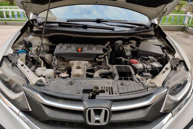 Used Honda Jade 2017 1.8L automatic Comfort version 5 seats Engine Bay