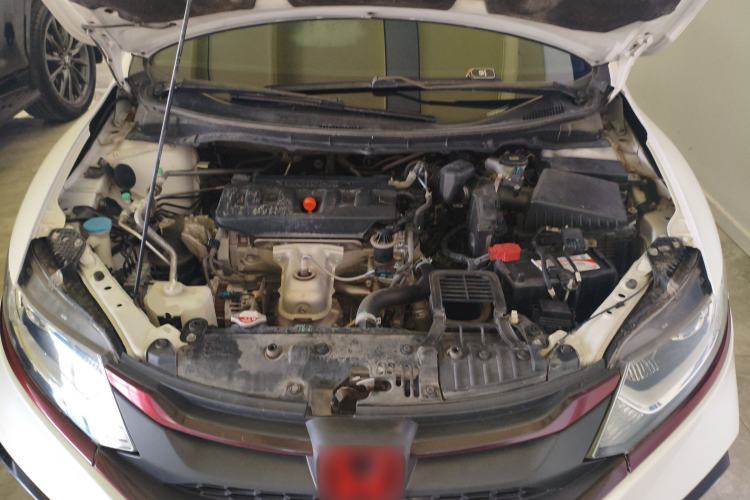 Used Honda Jade 2017 1.8L automatic Comfort version 5 seats Engine Bay