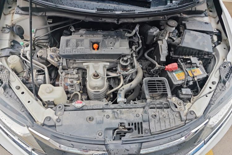 Used Honda Jade 2017 1.8L automatic Comfort version 5 seats Engine Bay