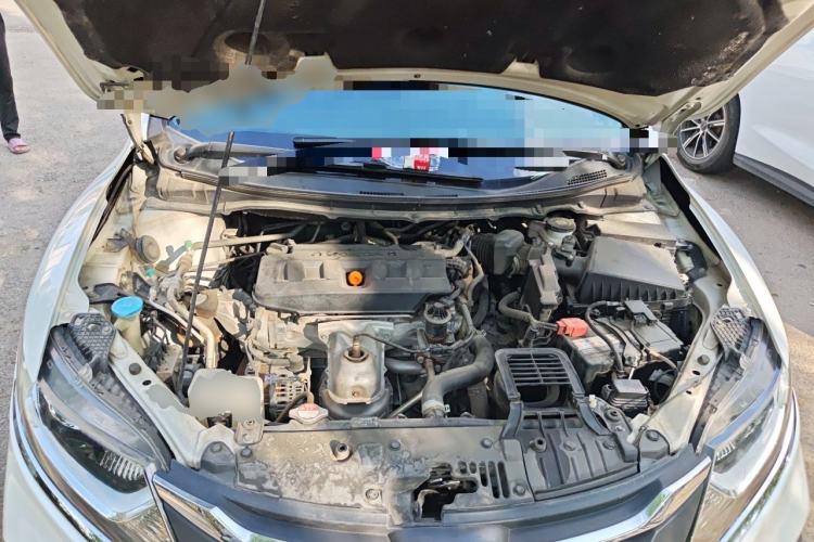 Used Honda Jade 2017 1.8L automatic Comfort version 5 seats Engine Bay