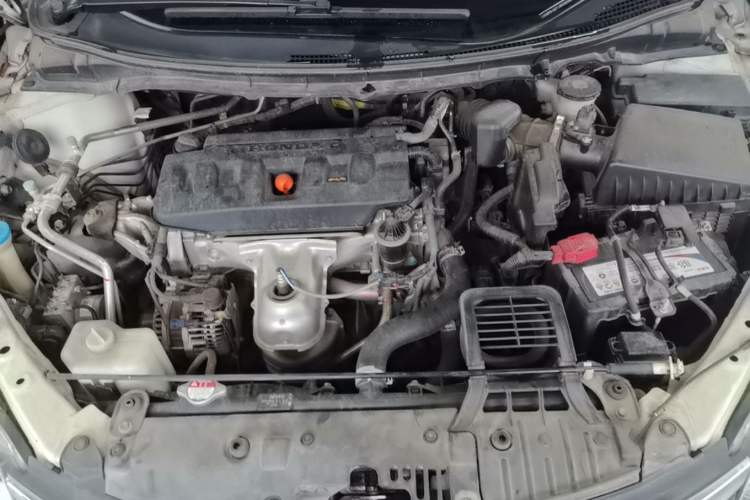 Used Honda Jade 2017 1.8L automatic Comfort version 5 seats Engine Bay